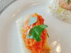 烟熏三文鱼和黄瓜鱼籽三明治-FISH&POTATO Cō(地中海美食 万象城店)