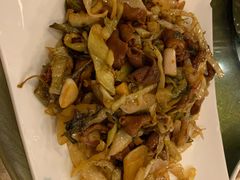 酸菜炒鹅肠-和膳居饮食有限公司