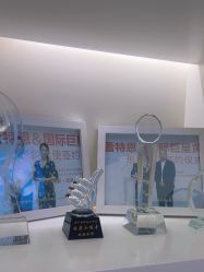 -蕾特恩专业祛痘·皮肤管理