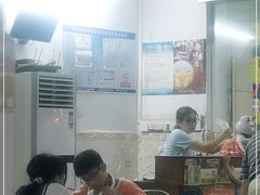 -甜心阁(沿江路店)