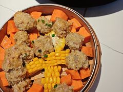 -阿瓦山寨·湘菜现炒·剁椒鱼头王(咸阳总店)