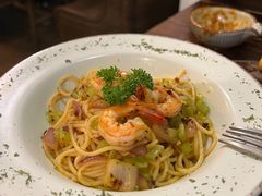 鲜虾蒜辣意面-小食院简餐厅