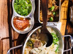 翘脚牛肉粉加手撕鸡套餐-小满手工粉(上海月星环球港店)