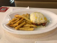 -香港新发烧腊茶餐厅(万象店)