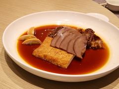 -香港百合居(LCM置汇旭辉广场店)