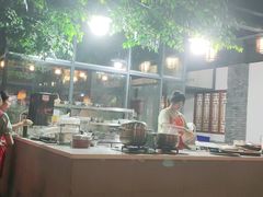 -茅台镇网红溶洞餐厅·茅帮菜馆