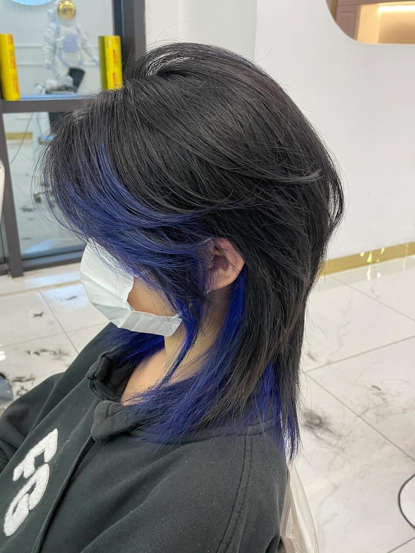 n高层次狼尾 适合认识头型发型 小姐妹们快冲
刘海一点蓝色设计染