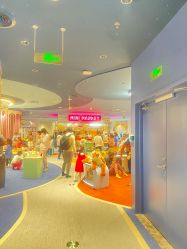 -奈尔宝家庭中心·亲子餐厅(北京东坝万达店)