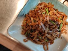 -潮界(LU·ONE凯德晶萃广场店)