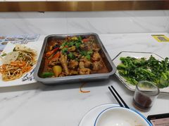 -关记·河南烩面·大盘鸡