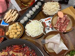 -黄潇洒老火锅(九眼桥宏济巷店)
