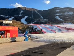 -鳌山滑雪度假区