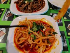 岐山擀面皮-令氏家外家周秦食府(高新店)