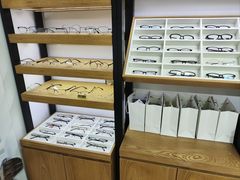 -沪睛眼镜蔡司官方授权店(金桥佳林路店)