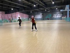 -极限PLAY运动娱乐新世界·团建派对潮玩休闲馆·室内蹦极高空游乐园