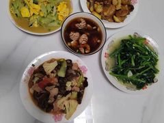 -爱的果实月嫂育婴师(世纪东方店)