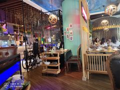 -三人行骨头王火锅(长寿店)