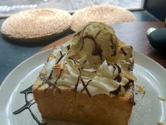 蜂蜜冰激凌吐司-VESH COFFEE(定西路店)