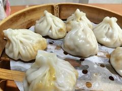 -莱莱小笼·乔艾
