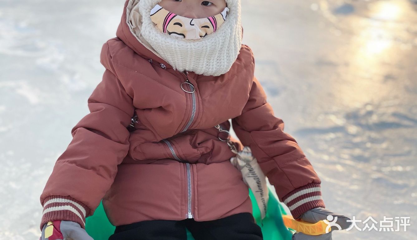 冬天来东北玩雪