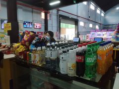 -嘿哟动霸CHUA·新潮玩运动娱乐中心·蹦床滑冰团建乐园