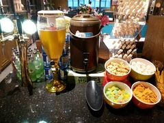 -领鲜活海鲜榴莲自助火锅(东门店)