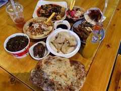 -八一路好吃街(雨田商务大厦店)