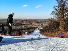 -庙香山滑雪场