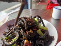 -丹水桥地锅鱼·翘嘴鲌·地方特色全鱼宴(丹江口大坝店)