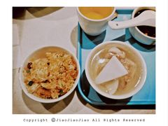 特色腊味煲仔饭-百年果林椰子鸡(中洲店)