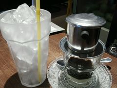 -大头虾越式风味餐厅(光明广场店)