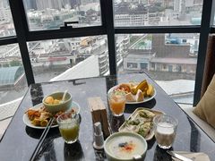 -深圳罗湖东门步行街亚朵X酒店