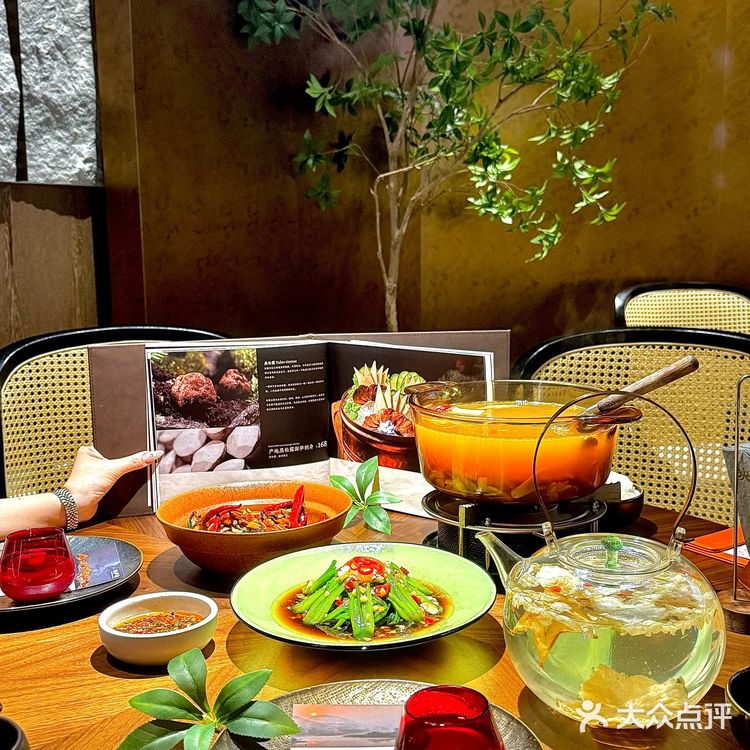 不用去云南，在上海尝尽山野菌子的云南料理！