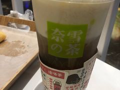 -奈雪的茶(湖滨银泰in77C区PRO店)