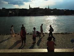 -多瑙河畔鞋履雕塑