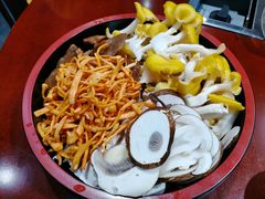 -菌之家·专业纯野生菌火锅·特色炒菌
