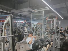 -超鹿运动(五四路恒力城店)