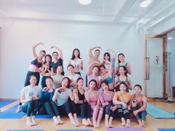 -亚太瑜伽普拉提学院