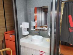 -华莱士·全鸡汉堡(五号路店)