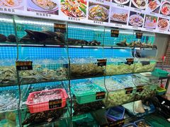 -覃记海鲜美食餐厅