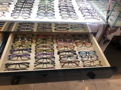 -潘多拉眼镜·蔡司依视路明月(潘家园店)