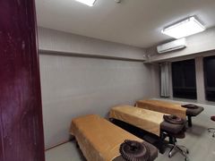 -明眸推拿(黄土岭店)