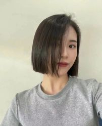 -十六番发型师事务所