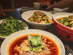 -万重锦·人文川菜馆(骡马市店)