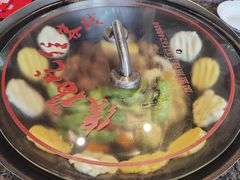 -缘福乡村铁锅炖民宿(八达岭店)