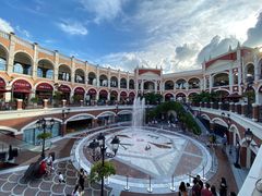 -佛罗伦萨小镇广佛名品奥特莱斯(疏港路店)