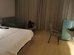 -白玉兰酒店(上海田子坊马当路地铁站店)