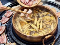 -阿山卓·野生菌火锅·纳西火塘烤肉