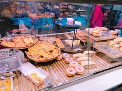 -巴黎贝甜(大宁国际商业广场店)