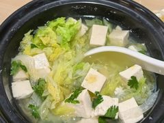 -闫家驴肉老店(华电一校店)